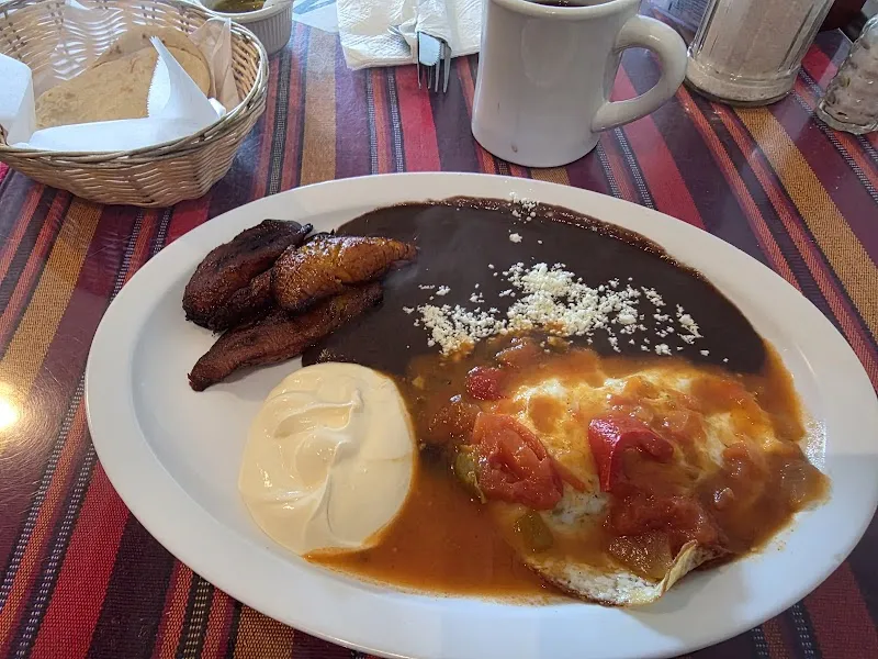 Interior de Mi Cocinita Chapina