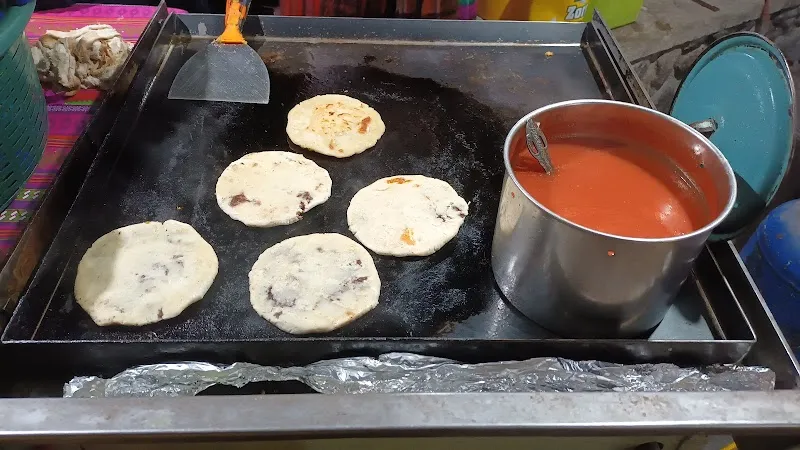 Interior de Pupusa Ladies of Panajachel