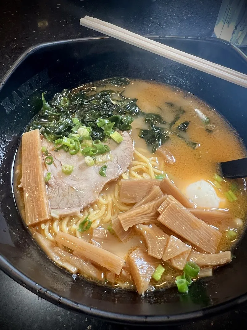 Interior de Ramen Ya Pearl City