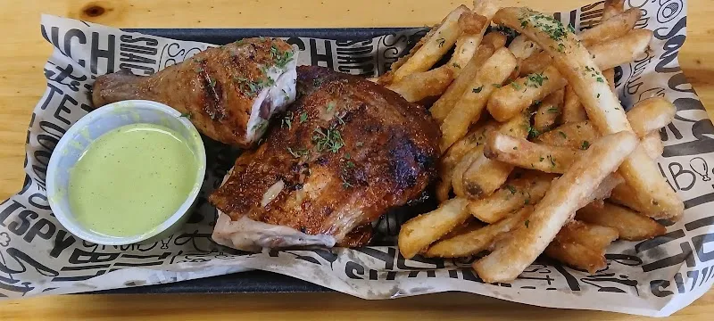 Interior de Rockin' Chicken