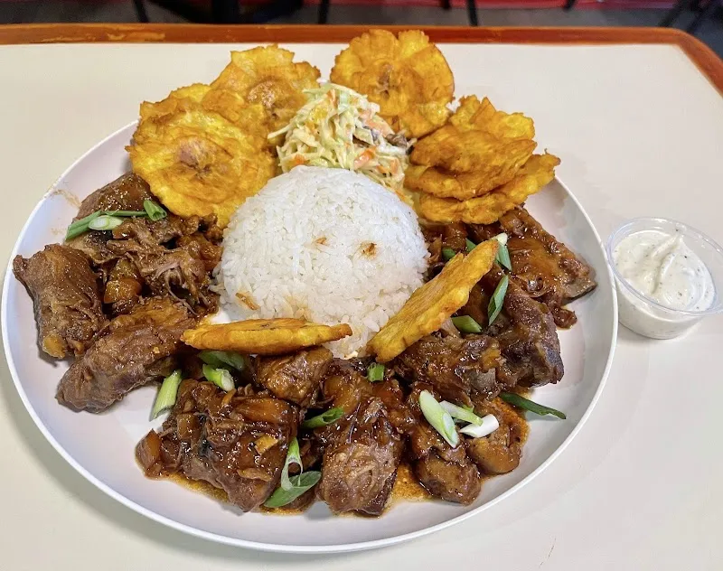 Interior de Romero's Cuisine Toque Latino