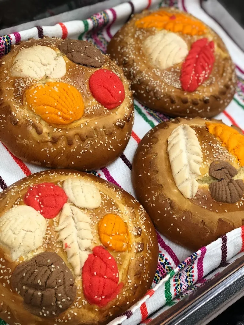 Interior de Sabor Latino Bakery & Grocery