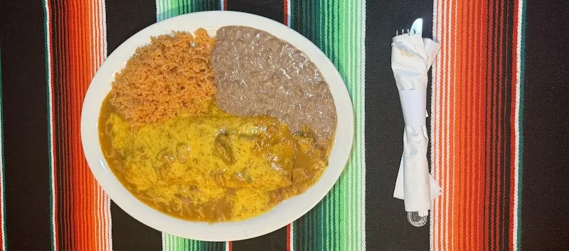 Interior de Smothered Burrito