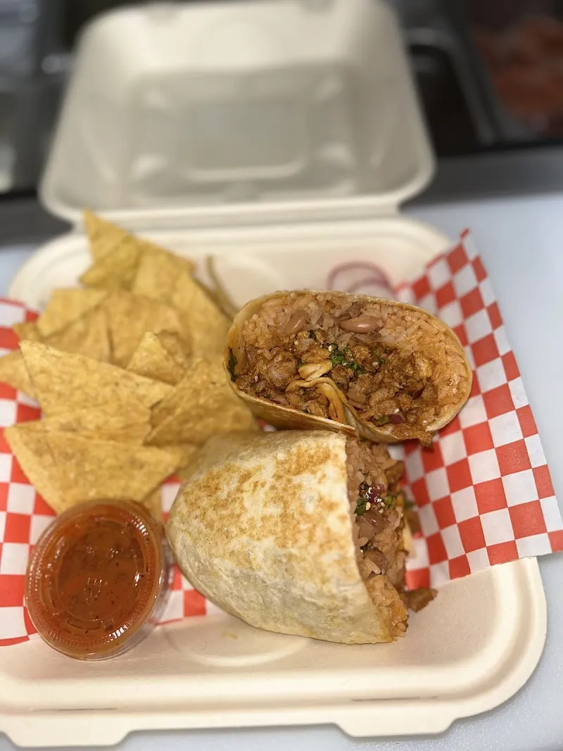 Interior de Tacos El Primo Restaurant