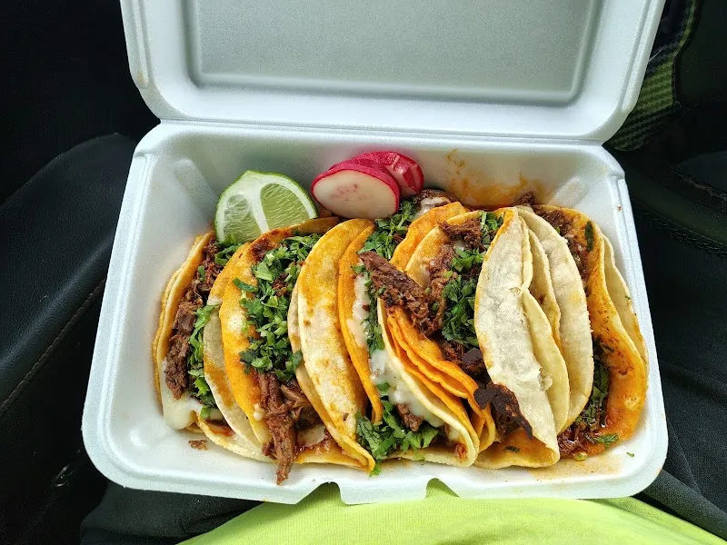 Interior de Taqueria la doña