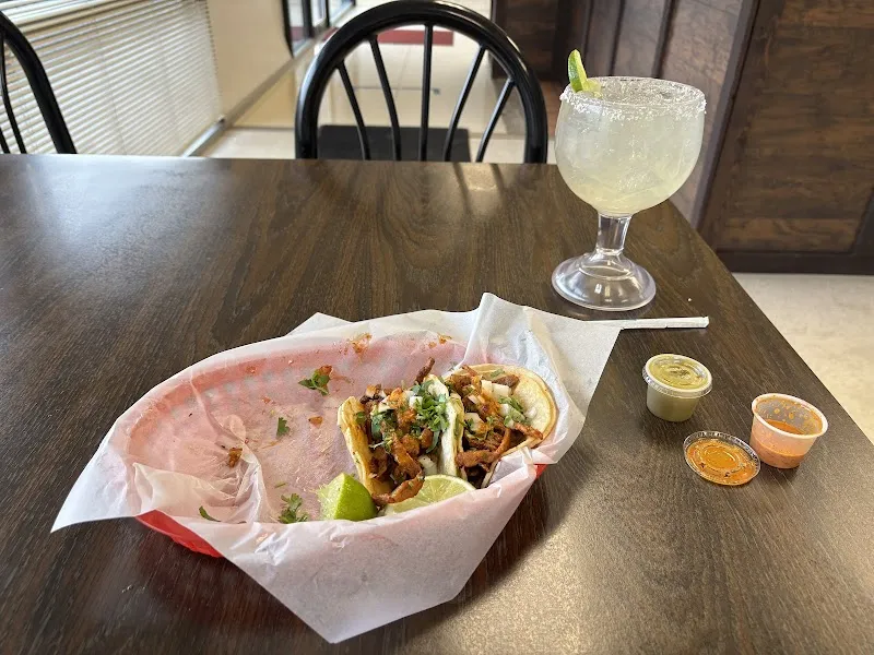 Interior de Taqueria Santa Cruz