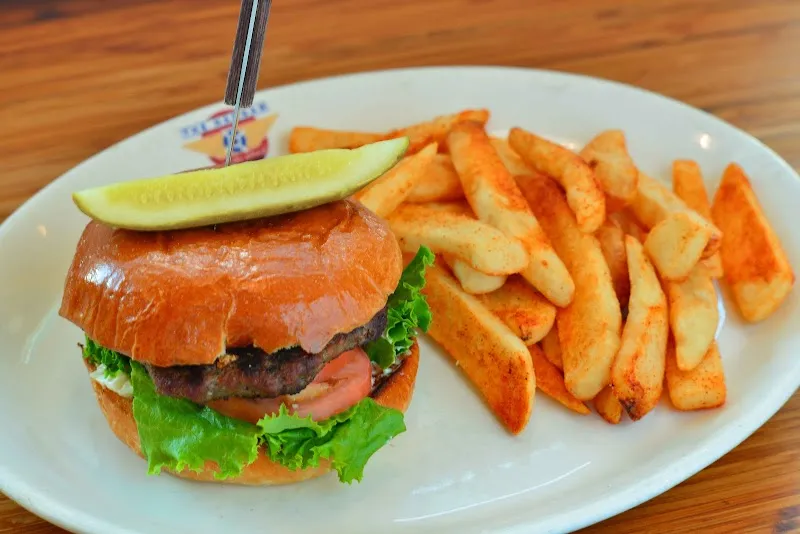 Interior de The Hangar On The Wharf