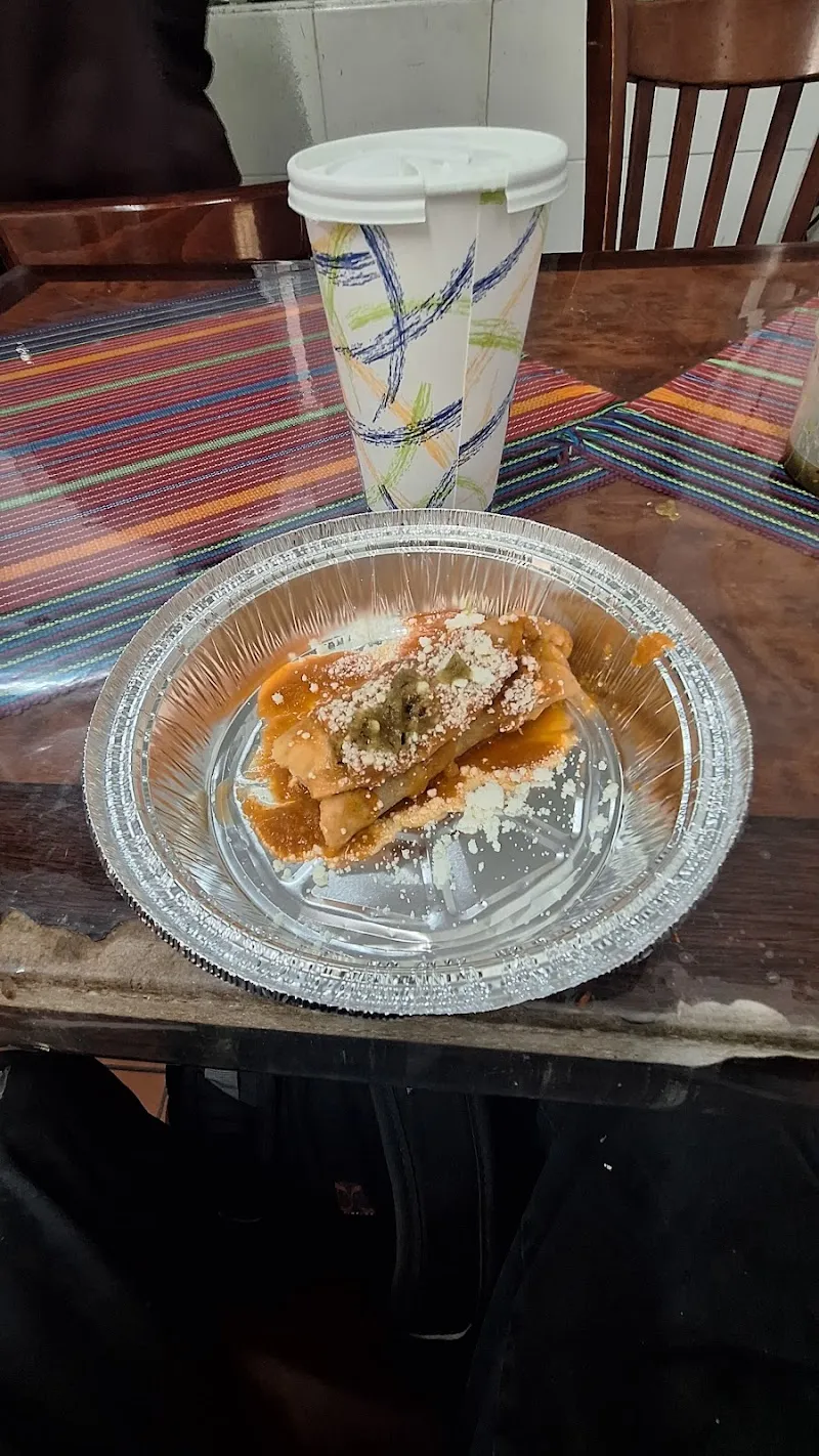 Interior de Tienda Guatemalteca