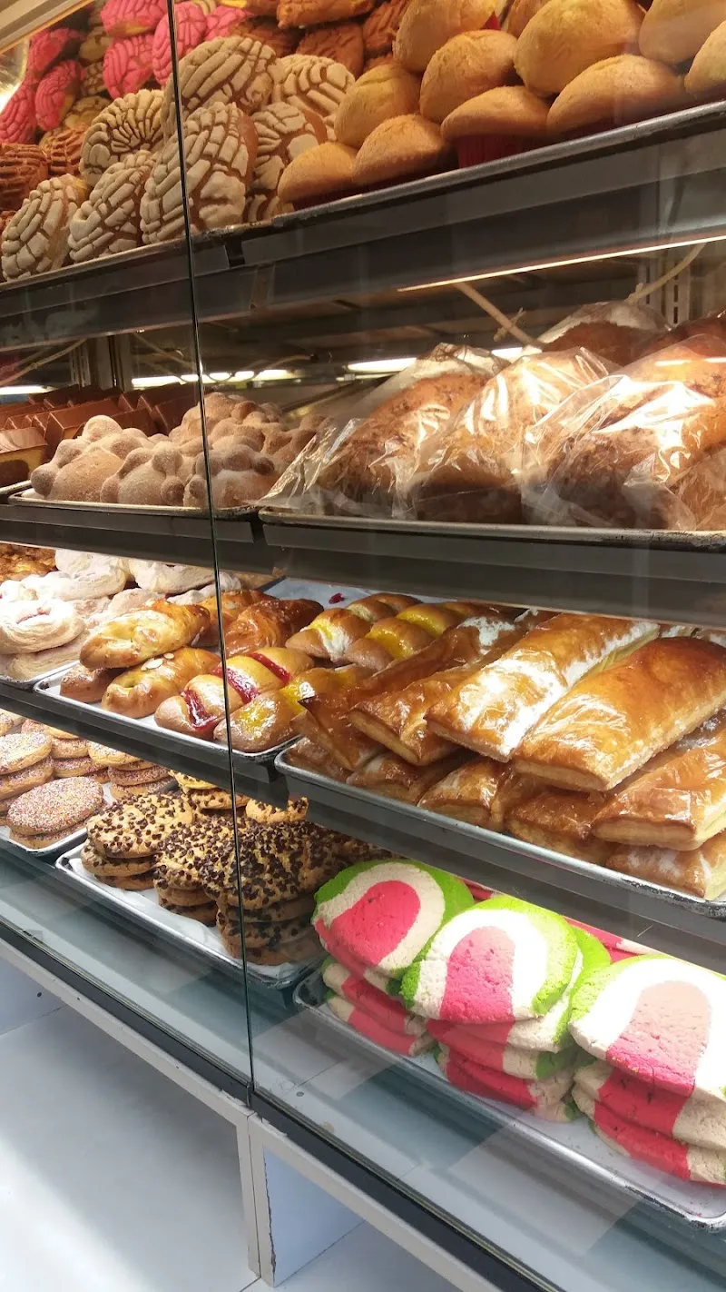 Interior de Tienda La Guadalupe